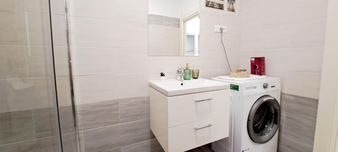 Relax Home Apartment Q Iasi Exterior photo